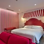 מלון Holm Boutique & - Ik Collection 4*