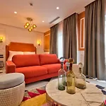 Holm Boutique & - Ik Collection מלון 4*