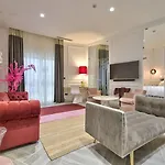 Holm Boutique & - Ik Collection מלון 4*