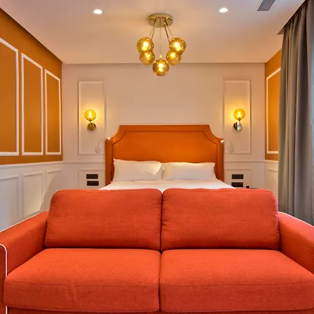 Holm Boutique & - Ik Collection