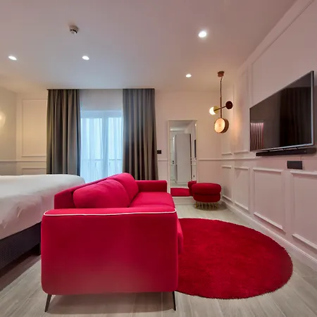 Holm Boutique & - Ik Collection