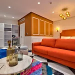 Holm Boutique & - Ik Collection ホテル 4*